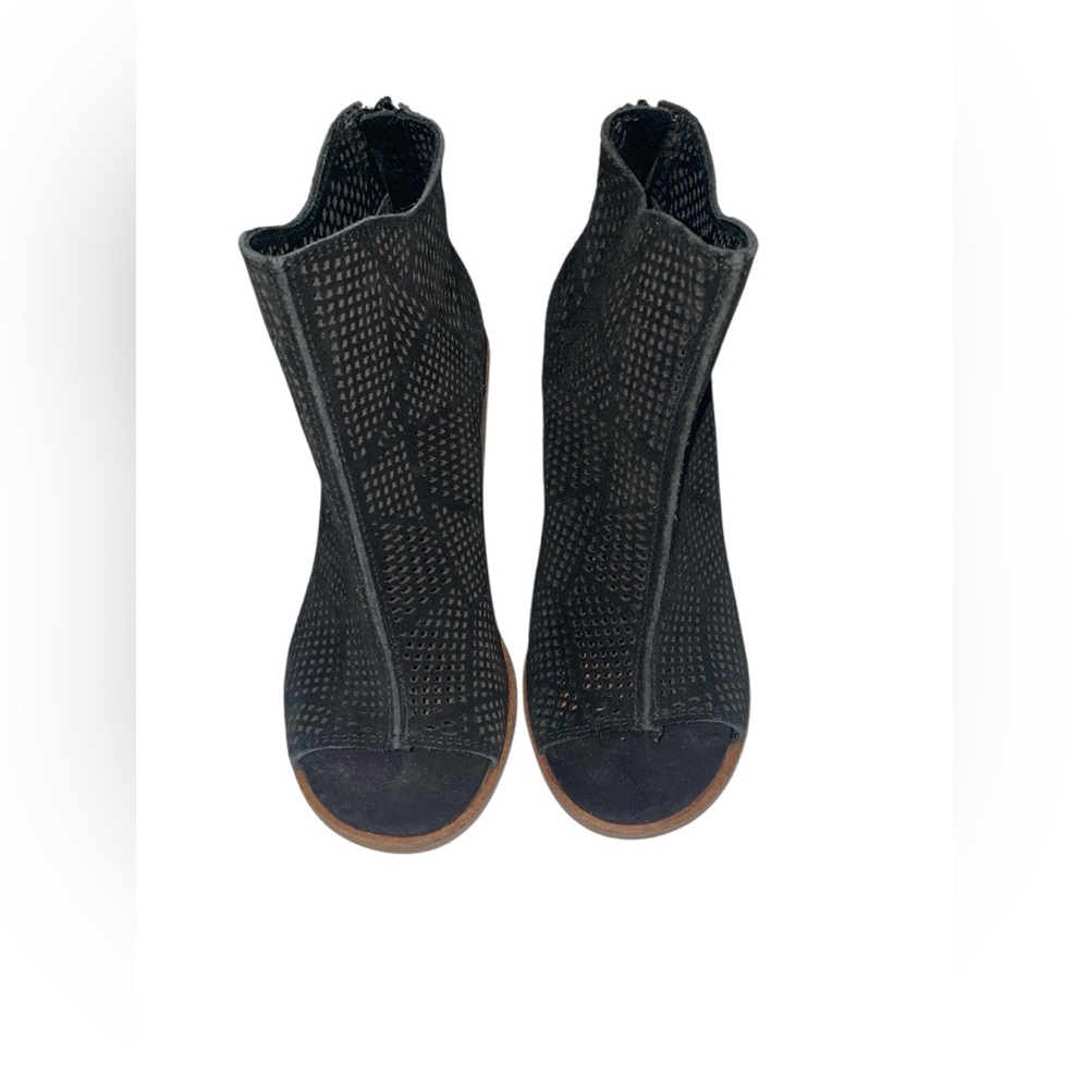 Women’s open toe booties lucky brand
